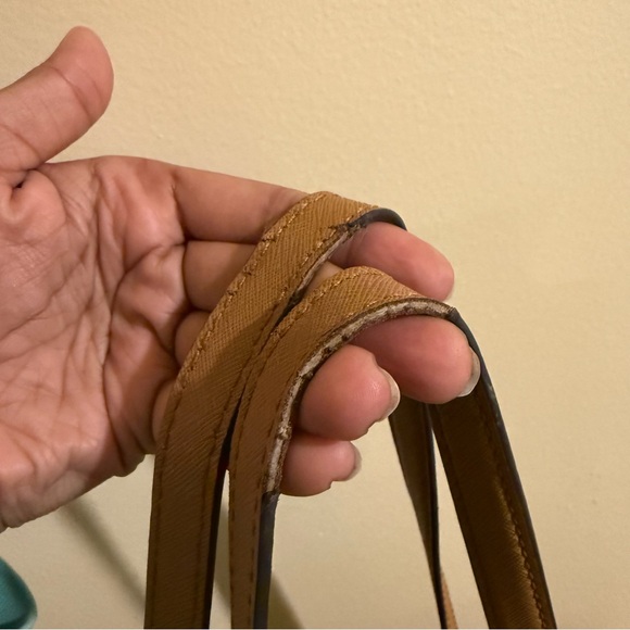 MICHAEL KORS Dee Dee Medium Leather Purse - Picture 5 of 12